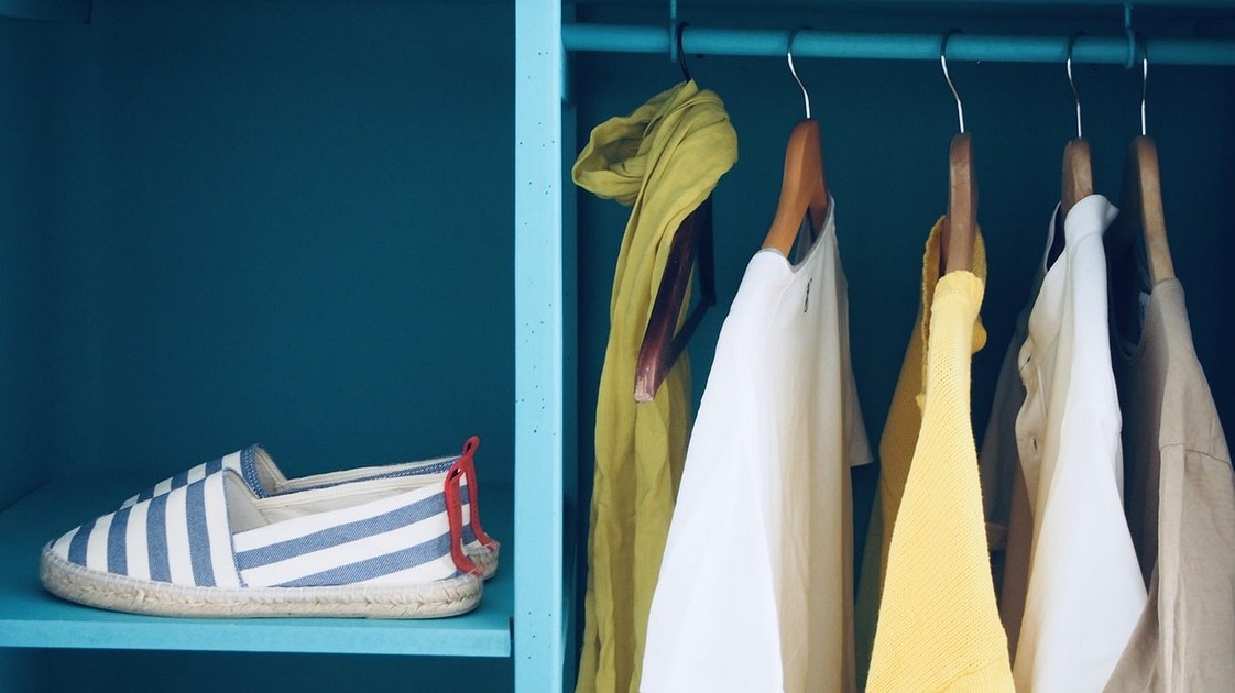 Расхламляем шкаф, чтобы вещи всегда были в порядке: 5 простых шагов